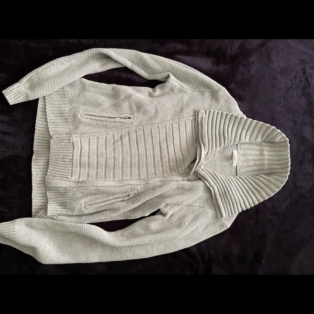 ZipUp Sweater